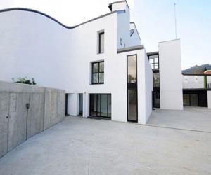 巴塞罗那苏州园景风格中式设计院落