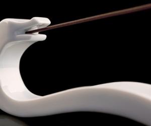 祥龙吐雾骨瓷香插